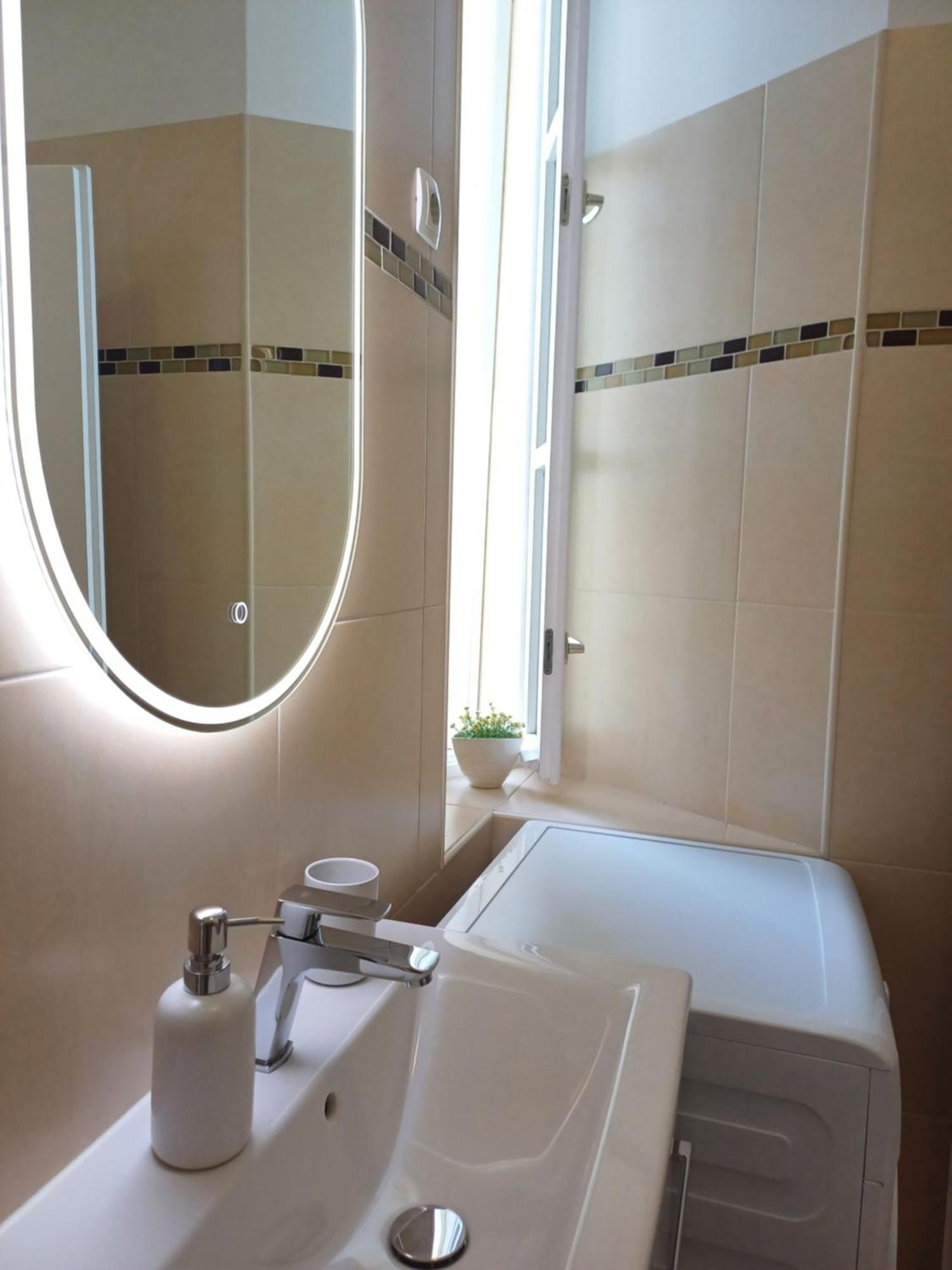 Apartment Zdenka - 100 M From The Beach โอปาติยา ภายนอก รูปภาพ